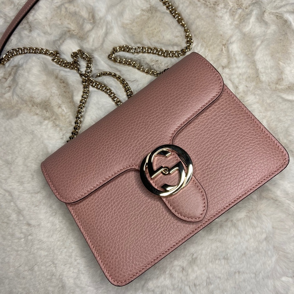 Gucci interlocking rose poudre